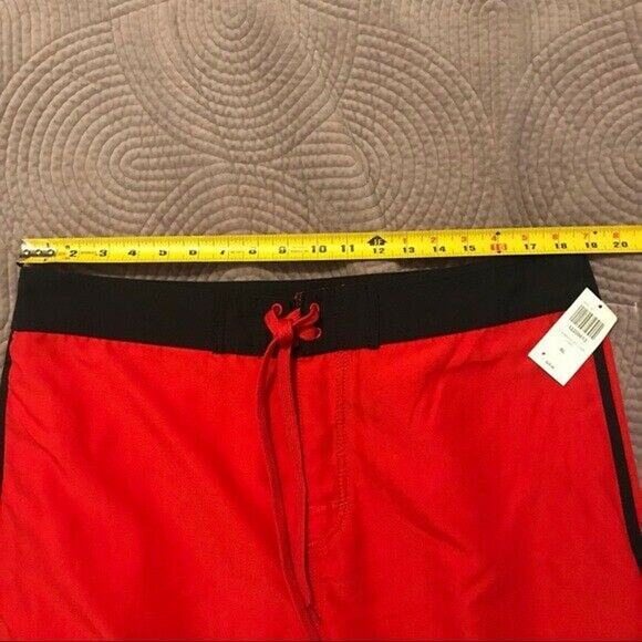 Hot Topic NWT "It" Men's XL Red Lover Loser Board Shorts Pennywise Swimwear - Picture 7 of 9